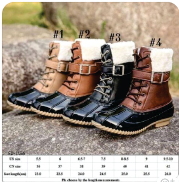 LACE UP BOOT (102669)